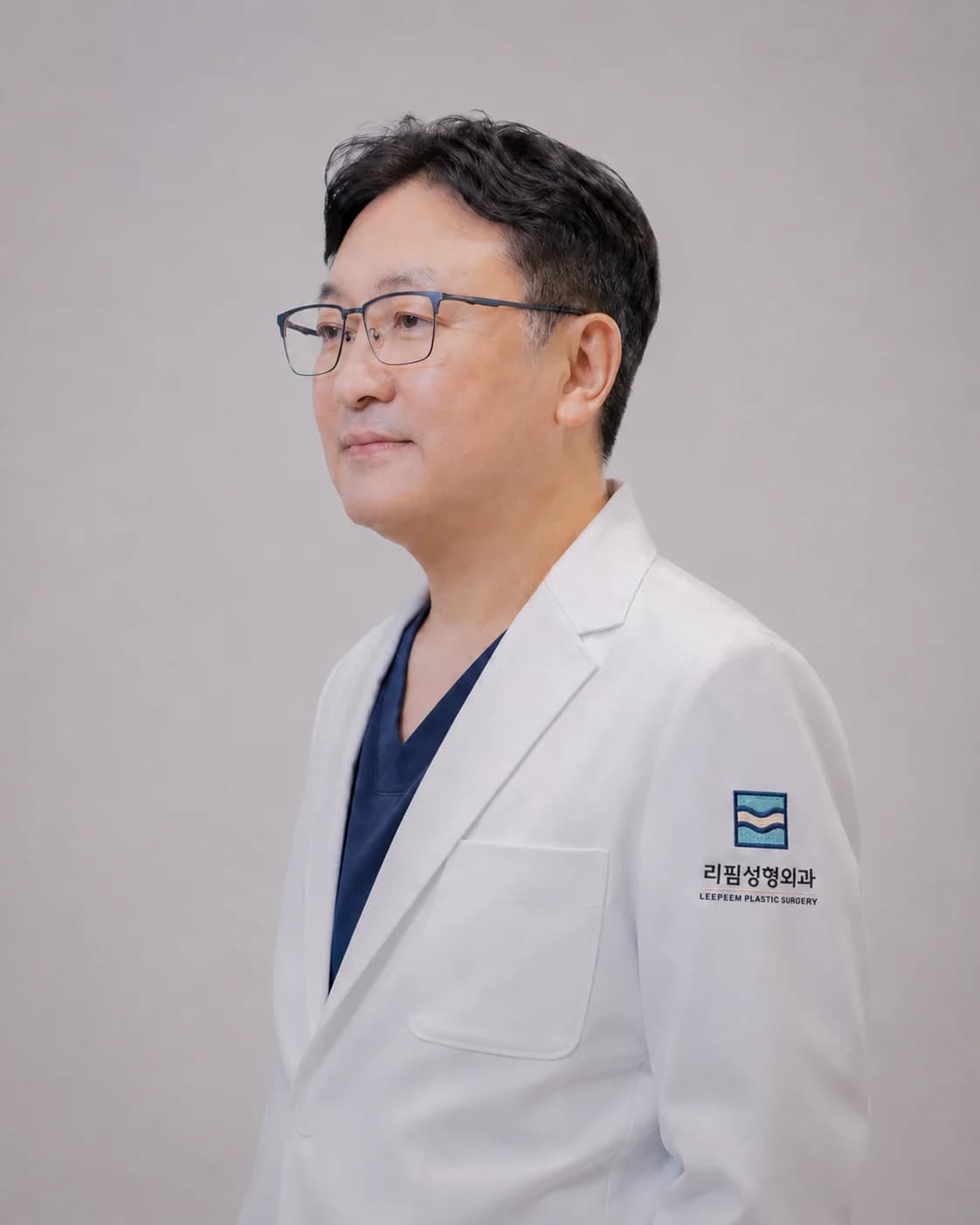 리핌성형외과 이영우 대표원장